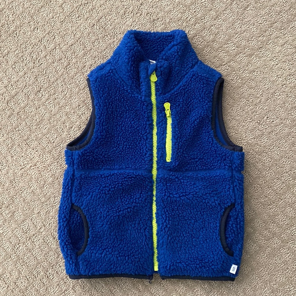 Toddler 3T Boys or Girls Gap Vest